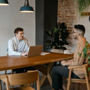 6 Strategies for Assigning Work to Freelancers to Expand Your Online Business